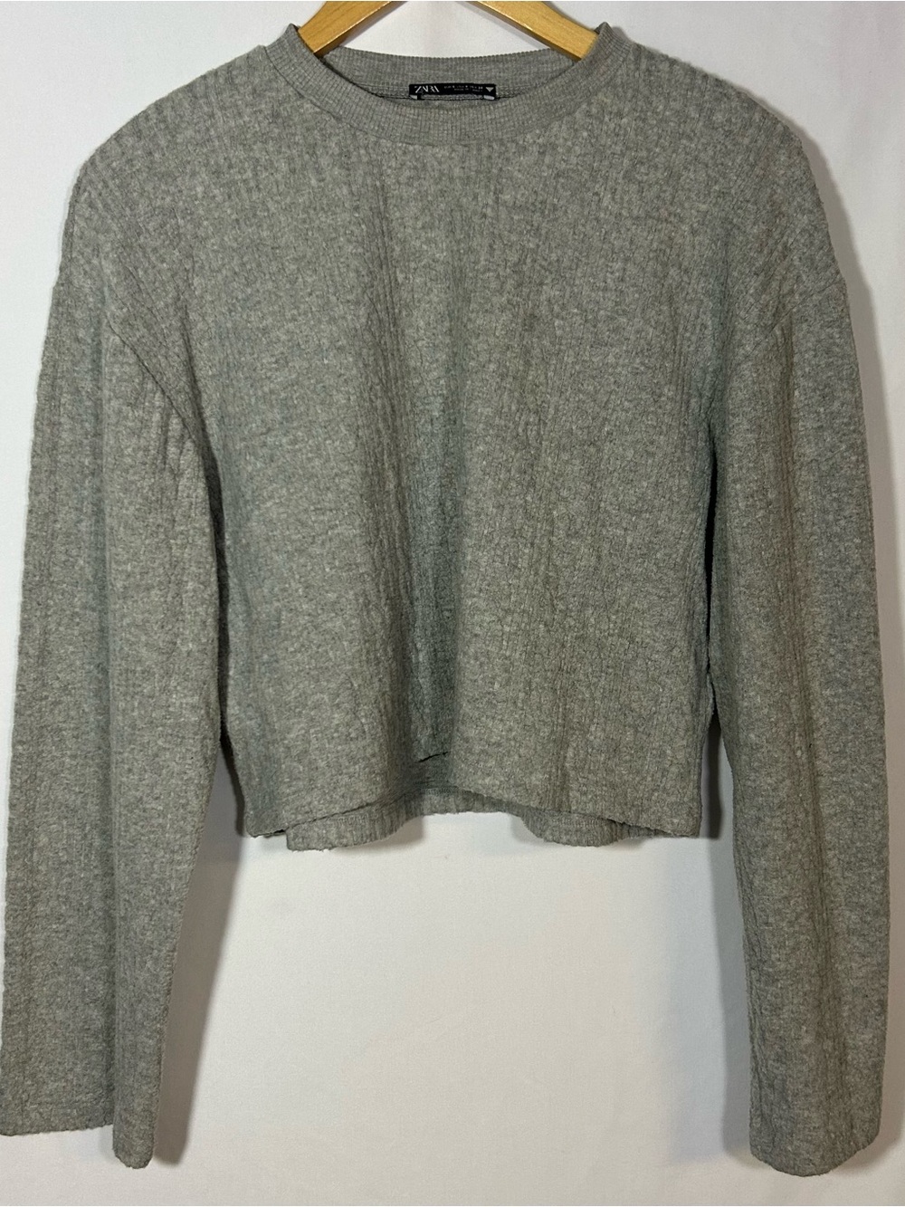 Zara Gray Cropped Sweater Size Small Classic Capsule Long Sleeve